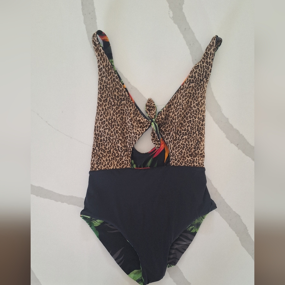 Skinny Dippers FIJI Reversible Swimsuit - Picture 4 of 5